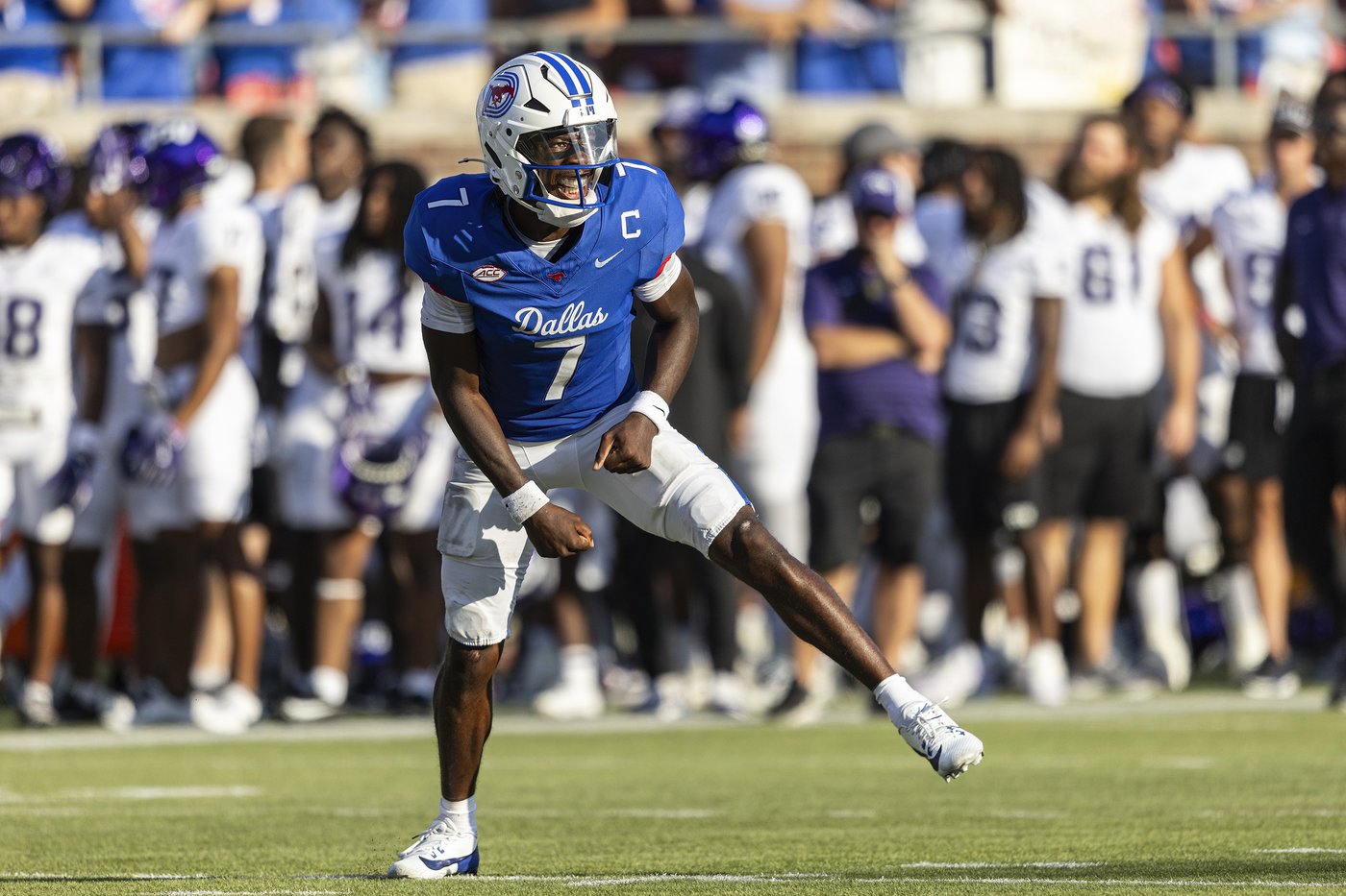 SMU gets 4 TDs from Smith and three more with offense watching, beats TCU 66-42 after Dykes ejected | iNFOnews.ca