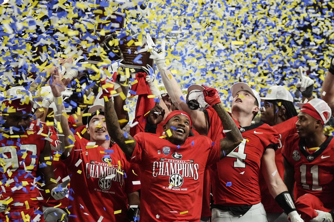 No. 5 Georgia pulls off another overtime stunner, beating No. 2 Texas 22-19 for SEC title | iNFOnews.ca No. 5 Georgia pulls off another overtime stunner, beating No. 2 Texas 22-19 for SEC title | iNFOnews.ca