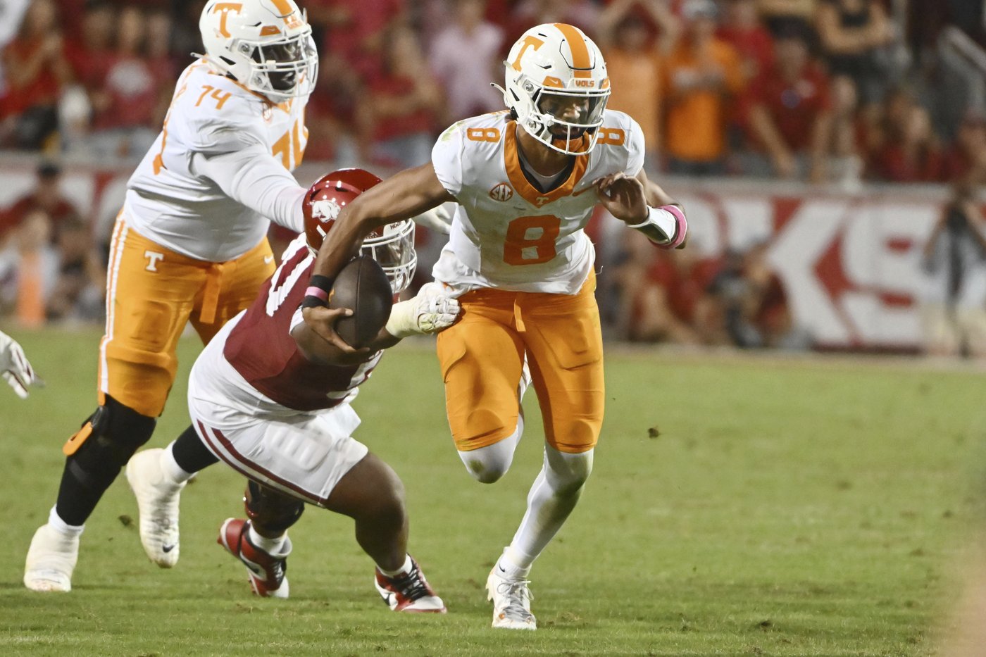 No. 1 Texas and No. 18 Oklahoma set for Red River Rivalry, SEC style | iNFOnews.ca No. 1 Texas and No. 18 Oklahoma set for Red River Rivalry, SEC style | iNFOnews.ca