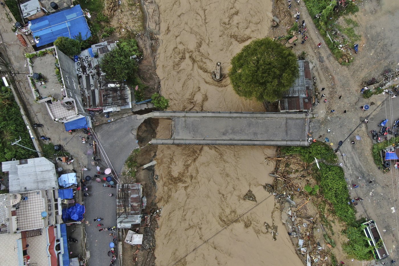 At least 148 are dead in floods and landslides in Nepal | iNFOnews.ca
