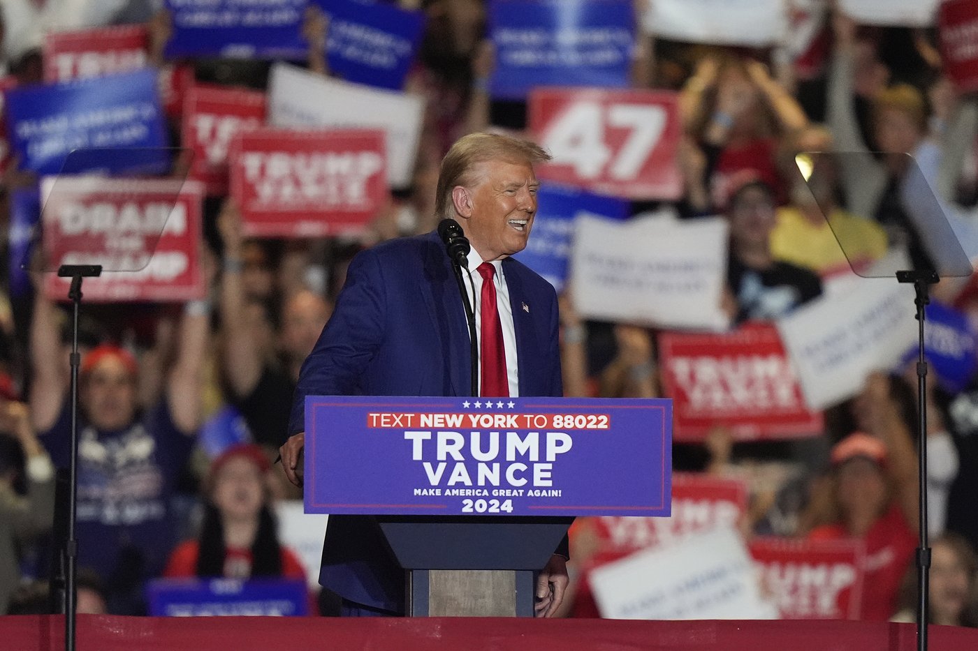 Harris hits Trump's promise of mass deportations as Trump rallies on Long Island | iNFOnews.ca