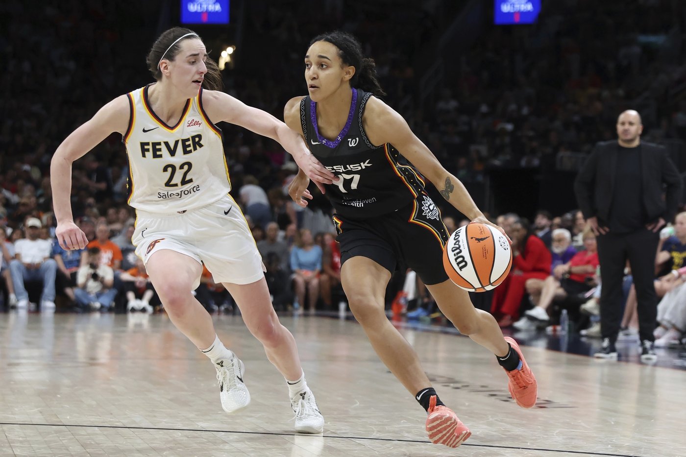 Caitlin Clark pulls out of All-Star weekend because of groin injury | iNFOnews.ca