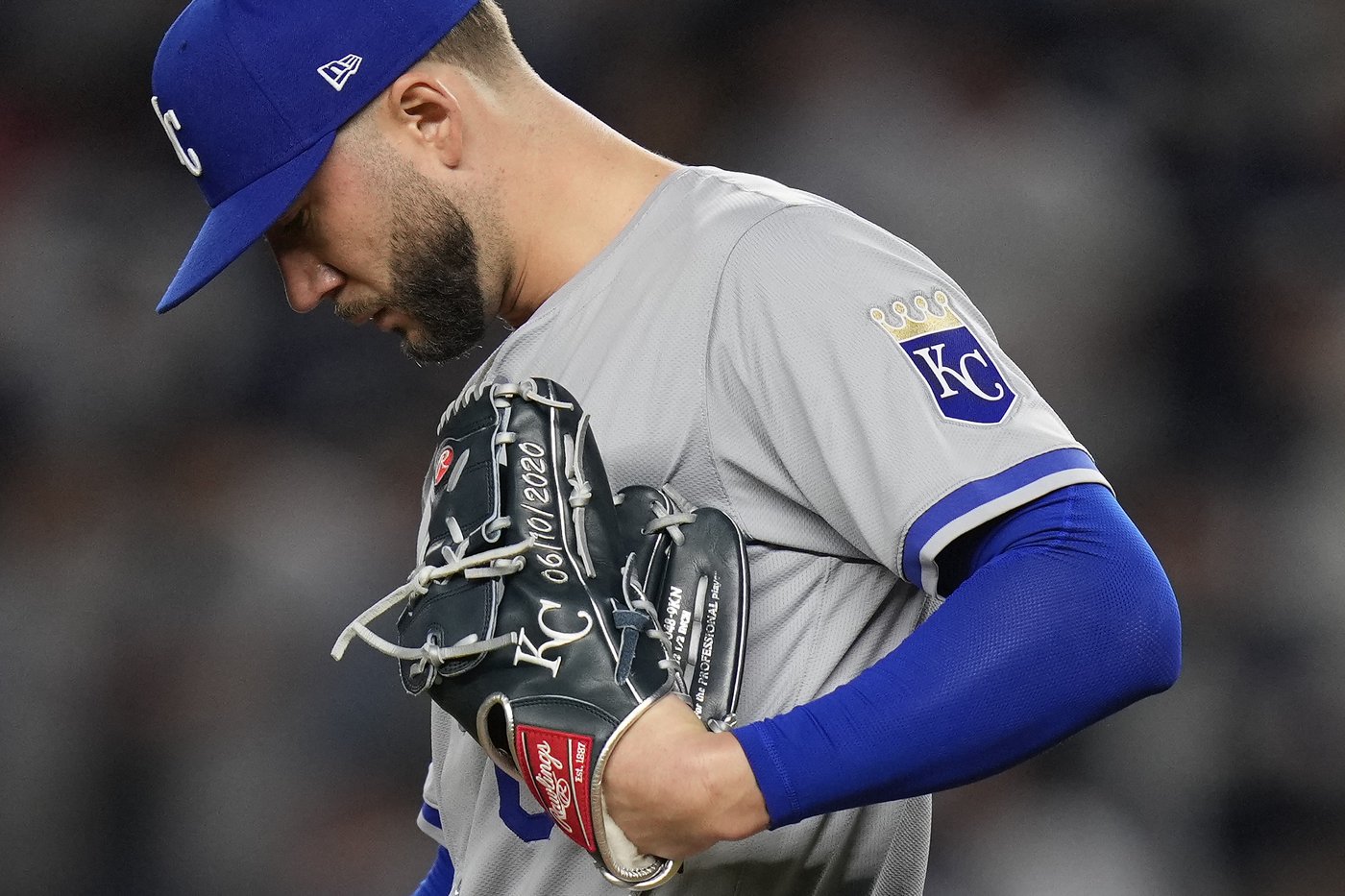 Perez's homer off Rodón sparks 4-run 4th inning and Royals beat Yankees 4-2 in Game 2 to tie ALDS | iNFOnews.ca Perez's homer off Rodón sparks 4-run 4th inning and Royals beat Yankees 4-2 in Game 2 to tie ALDS | iNFOnews.ca