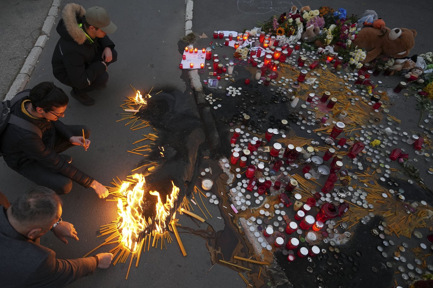 Hundreds hold vigil for victims of roof collapse in northern Serbian city | iNFOnews.ca Hundreds hold vigil for victims of roof collapse in northern Serbian city | iNFOnews.ca