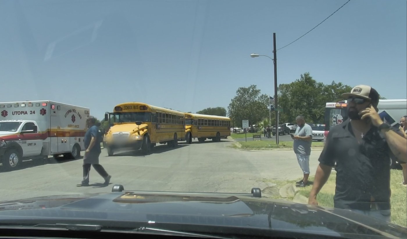 Officials release more videos of hesitant police response to Uvalde school shooting | iNFOnews.ca Officials release more videos of hesitant police response to Uvalde school shooting | iNFOnews.ca
