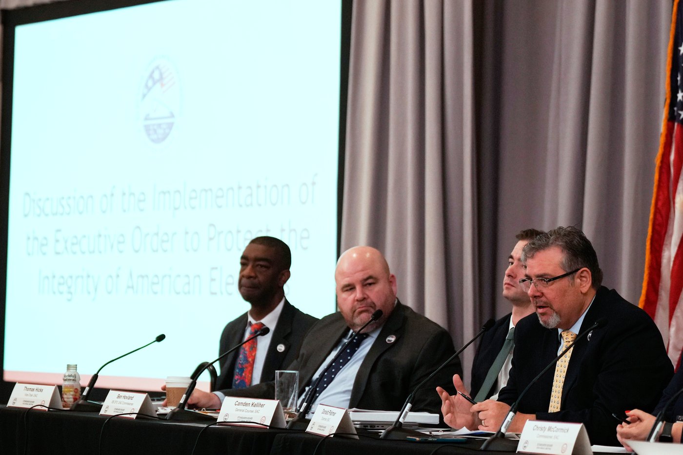 US election officials question agency about Trump's order overhauling election operations | iNFOnews.ca