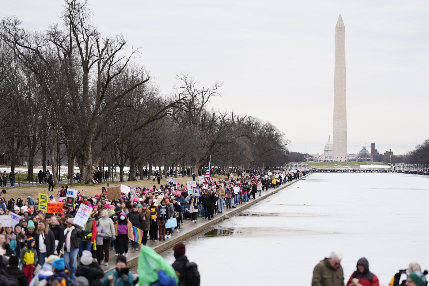 Thousands march in Washington days before Trump takes office | iNFOnews.ca