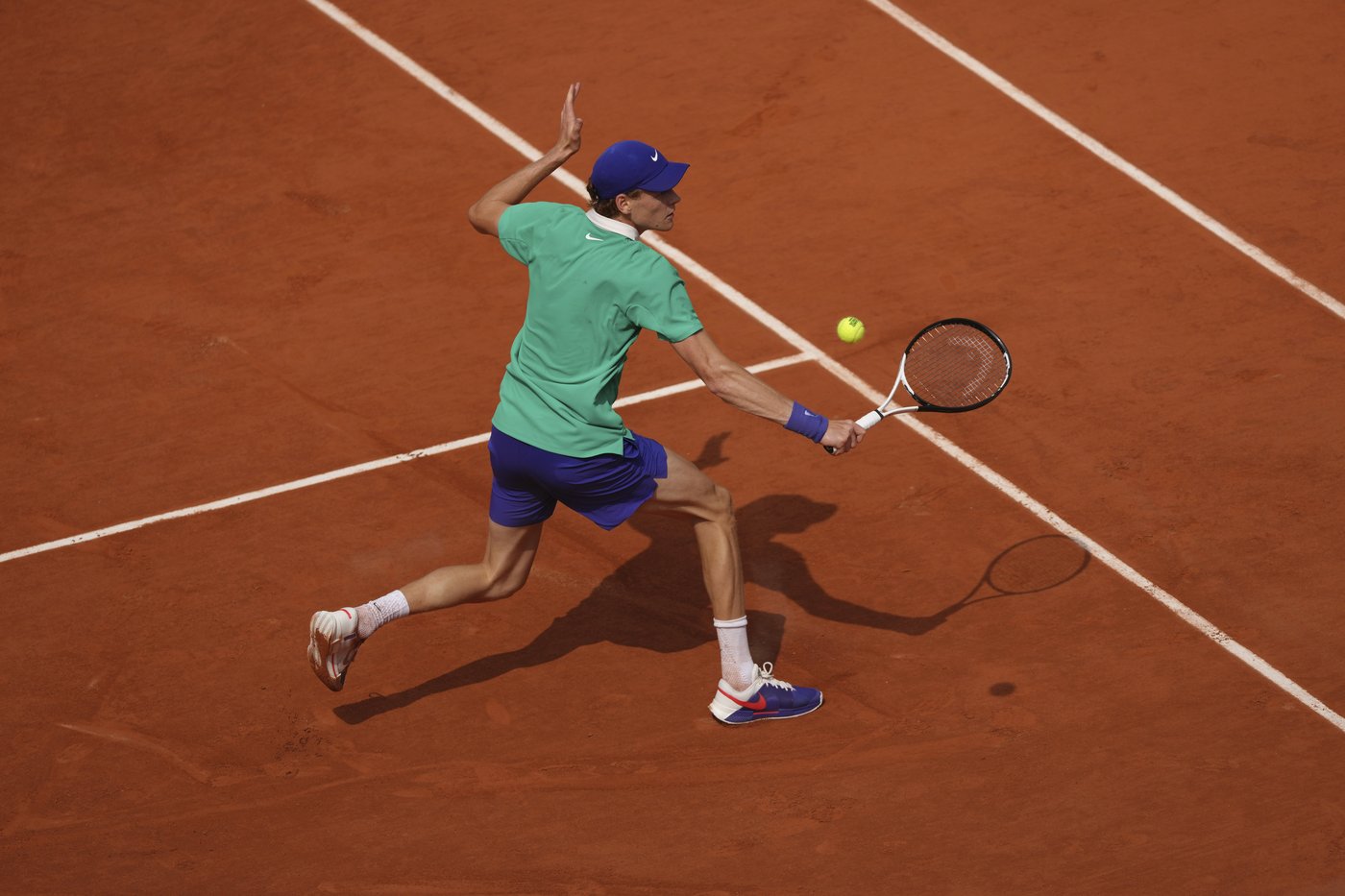 Carlos Alcaraz wins French Open final in five sets after saving 3 match points against Jannik Sinner | iNFOnews.ca Carlos Alcaraz wins French Open final in five sets after saving 3 match points against Jannik Sinner | iNFOnews.ca