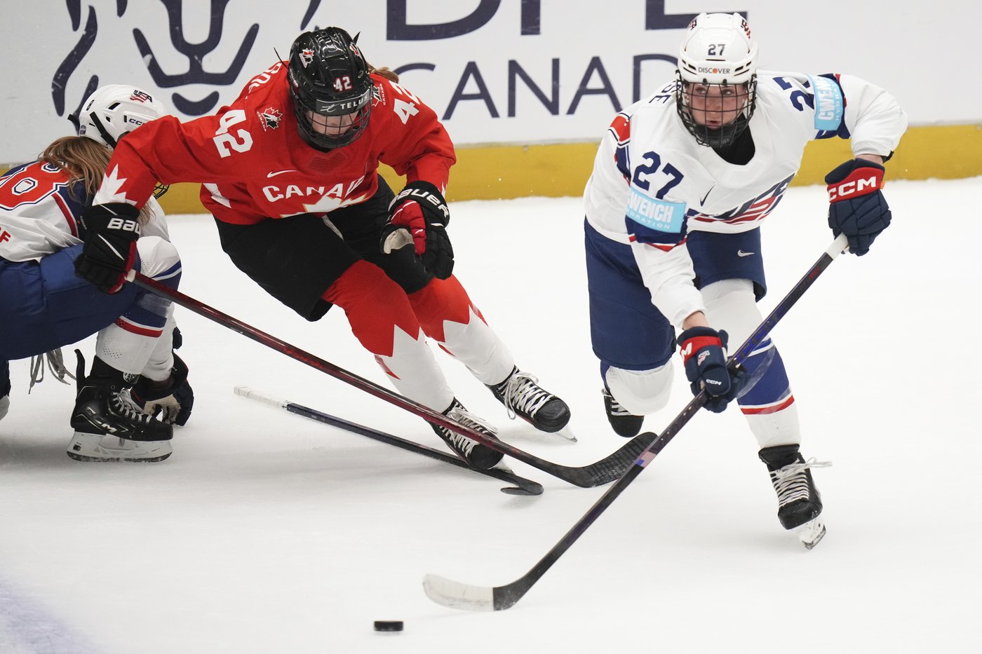 Canada regroups after 2-1 loss to archrival U.S. in women's world hockey championship | iNFOnews.ca Canada regroups after 2-1 loss to archrival U.S. in women's world hockey championship | iNFOnews.ca