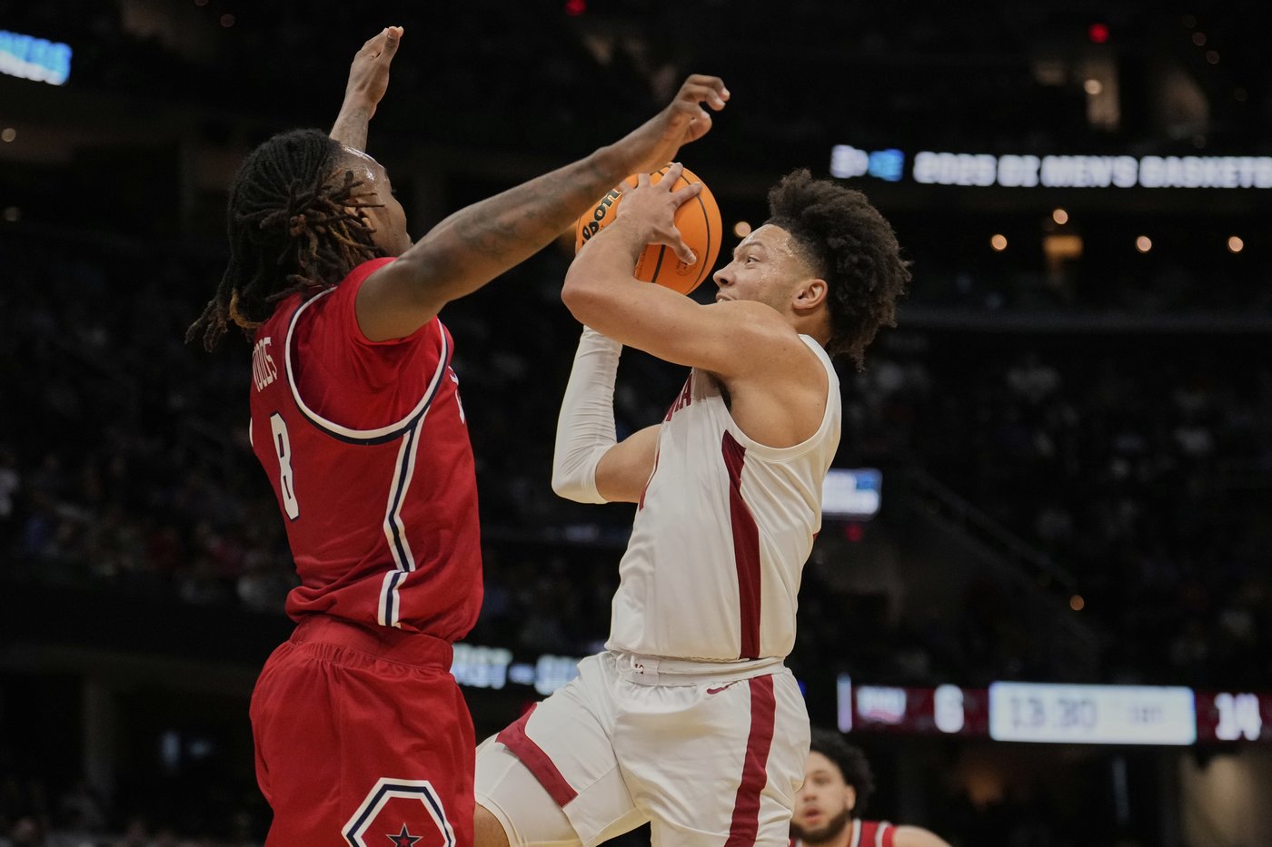 Mark Sears and Alabama survive scare and beat 15th-seeded Robert Morris 90-81 | iNFOnews.ca
