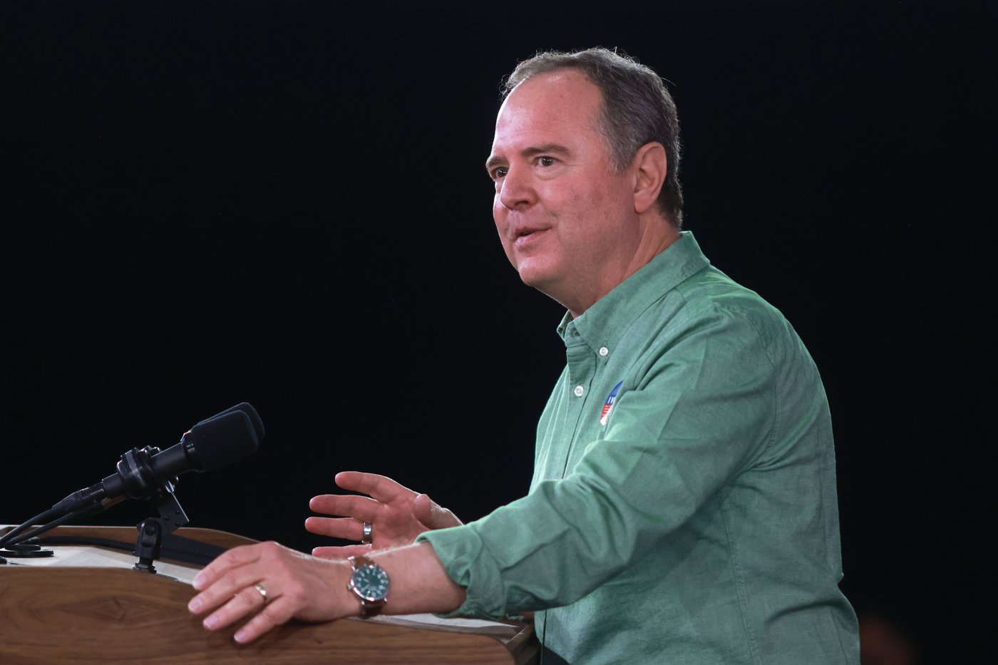 Justice Department is examining handling of mortgage fraud investigation into Sen. Adam Schiff | iNFOnews.ca