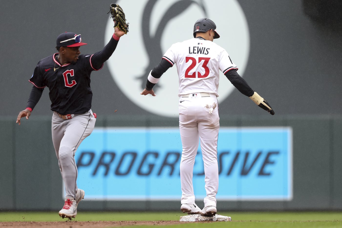Kody Clemens hits walk-off double to give Twins 6-5 win over Guardians in Game 1 of doubleheader | iNFOnews.ca Kody Clemens hits walk-off double to give Twins 6-5 win over Guardians in Game 1 of doubleheader | iNFOnews.ca