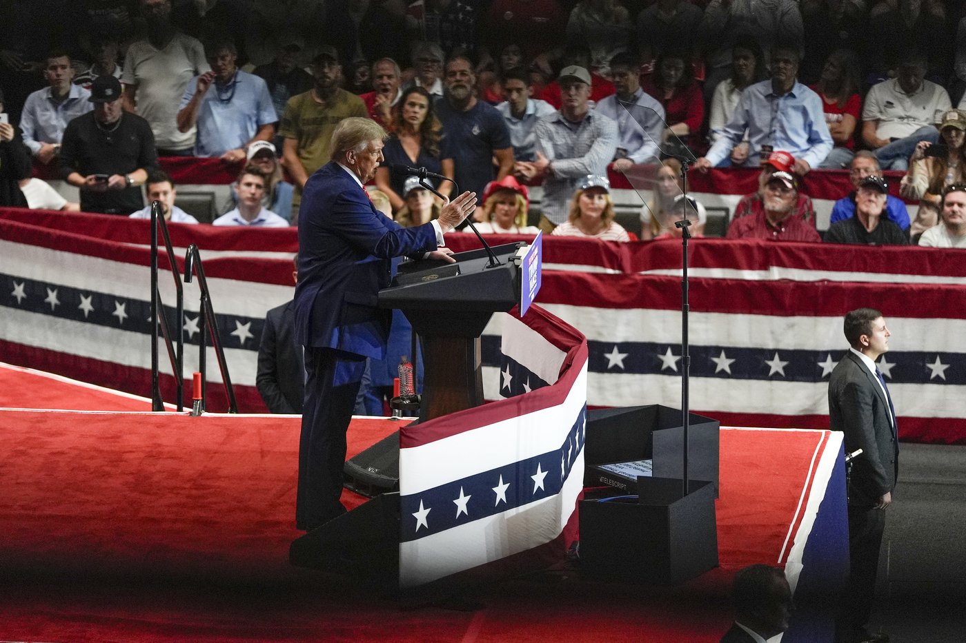 Trump makes anti-trans attacks central to his campaign's closing argument | iNFOnews.ca Trump makes anti-trans attacks central to his campaign's closing argument | iNFOnews.ca