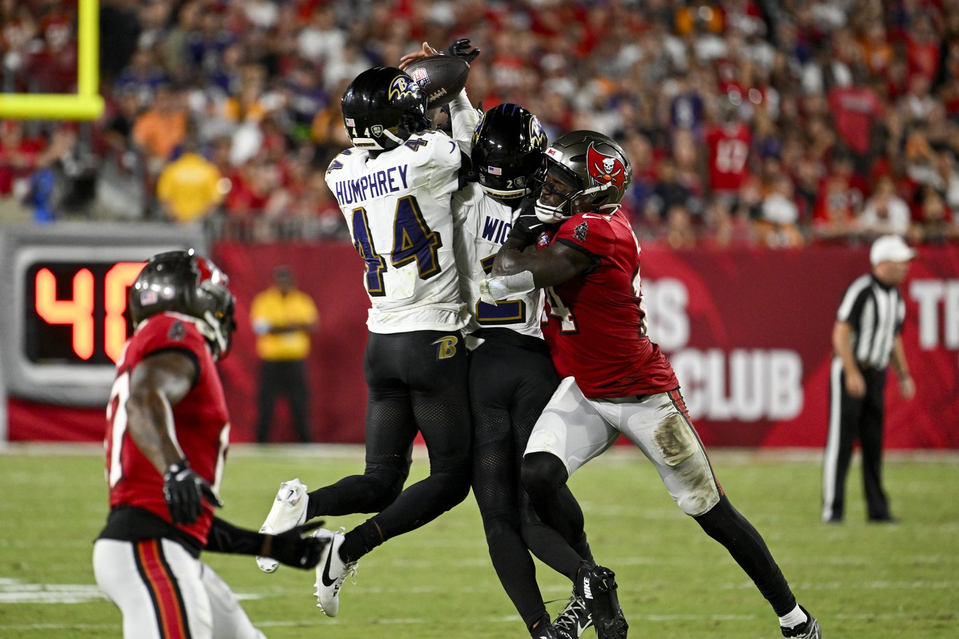 Lamar Jackson is carrying the Ravens. Their defense needs work for him to win his first Super Bowl | iNFOnews.ca Lamar Jackson is carrying the Ravens. Their defense needs work for him to win his first Super Bowl | iNFOnews.ca