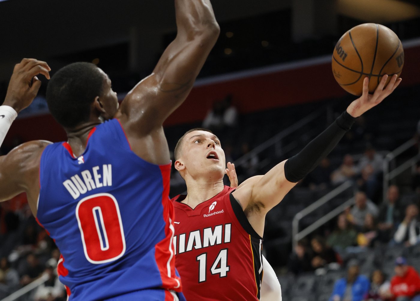 Hardaway's hot shooting in OT helps Pistons nip Heat 125-124 | iNFOnews.ca Hardaway's hot shooting in OT helps Pistons nip Heat 125-124 | iNFOnews.ca