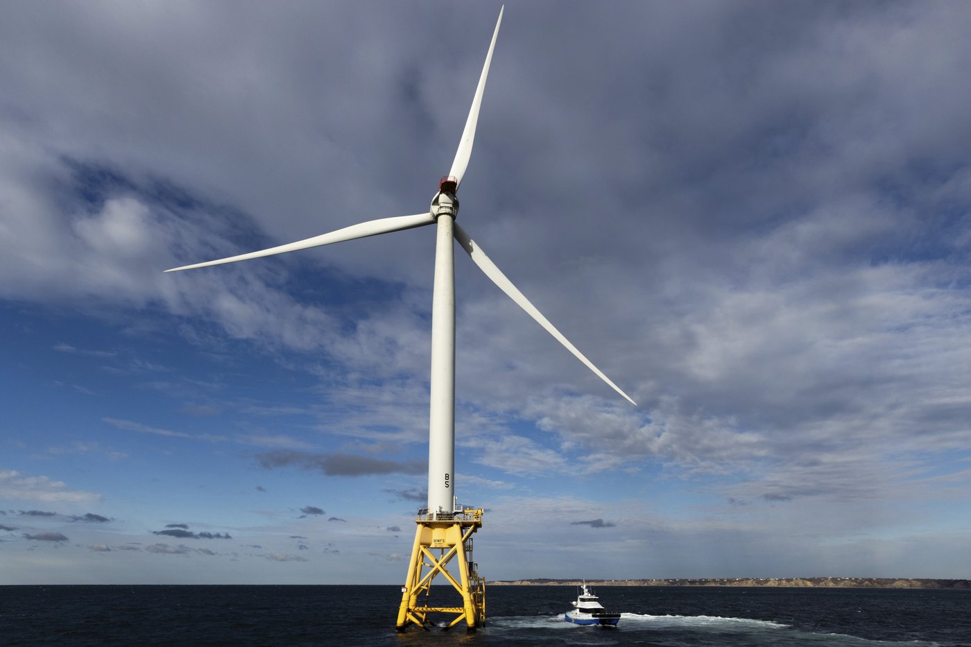 Trumps tasks congressman with writing executive order he could issue to halt offshore wind | iNFOnews.ca Trumps tasks congressman with writing executive order he could issue to halt offshore wind | iNFOnews.ca