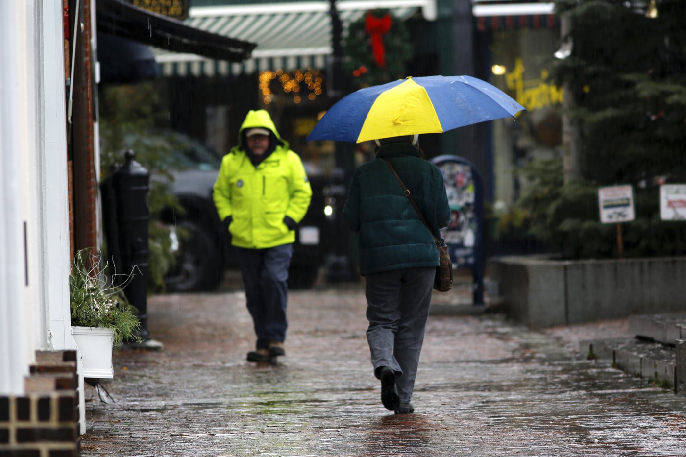 East Coast storm makes a mess at ski resorts as strong winds cause power outages | iNFOnews.ca East Coast storm makes a mess at ski resorts as strong winds cause power outages | iNFOnews.ca