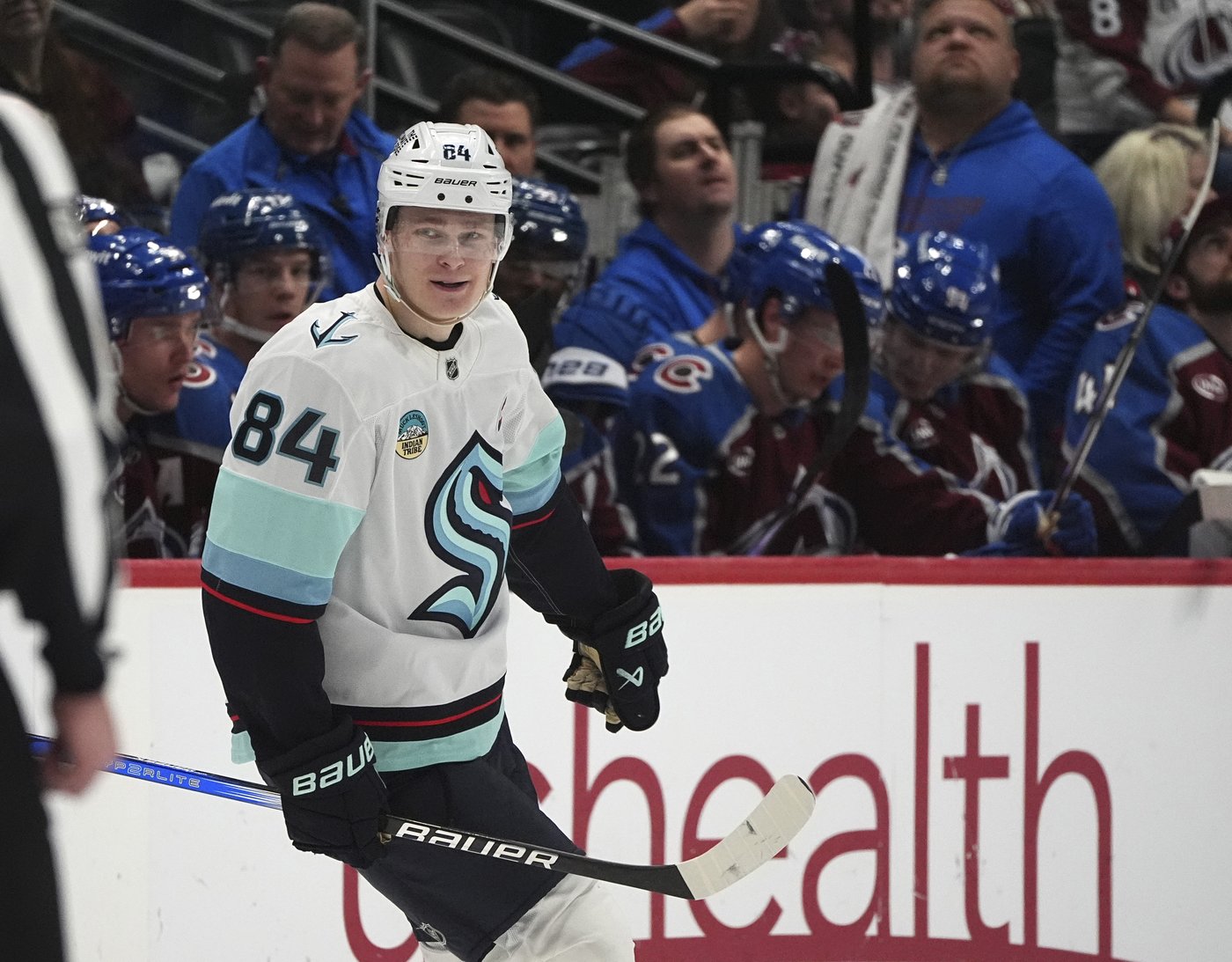 Kiviranta records hat trick, MacKinnon notches 2 assists as Avalanche beat Kraken 5-2 | iNFOnews.ca Kiviranta records hat trick, MacKinnon notches 2 assists as Avalanche beat Kraken 5-2 | iNFOnews.ca
