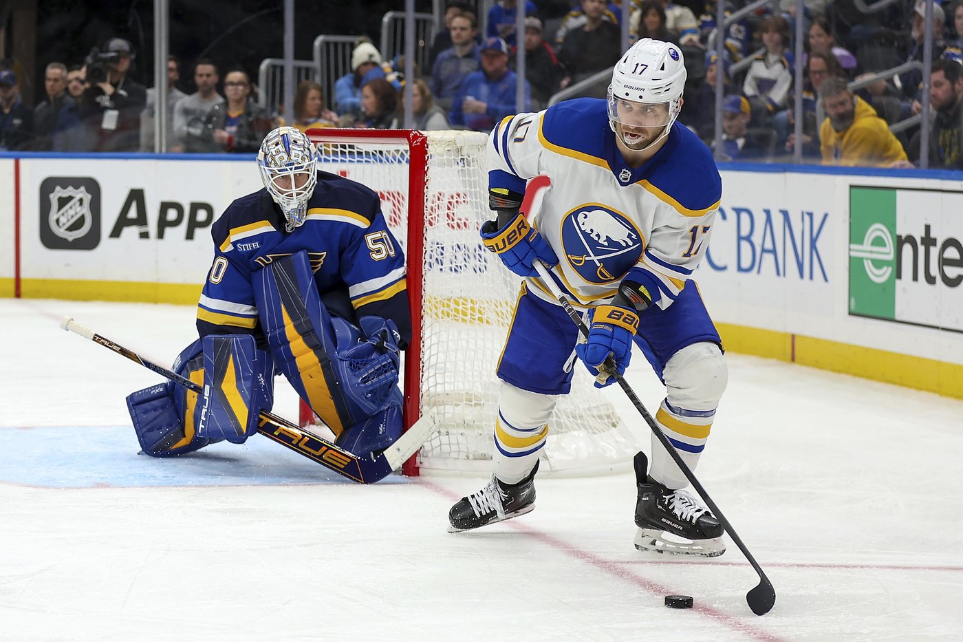 Sabres get power-play goals from Zucker and Thompson in 4-2 win over the Blues | iNFOnews.ca