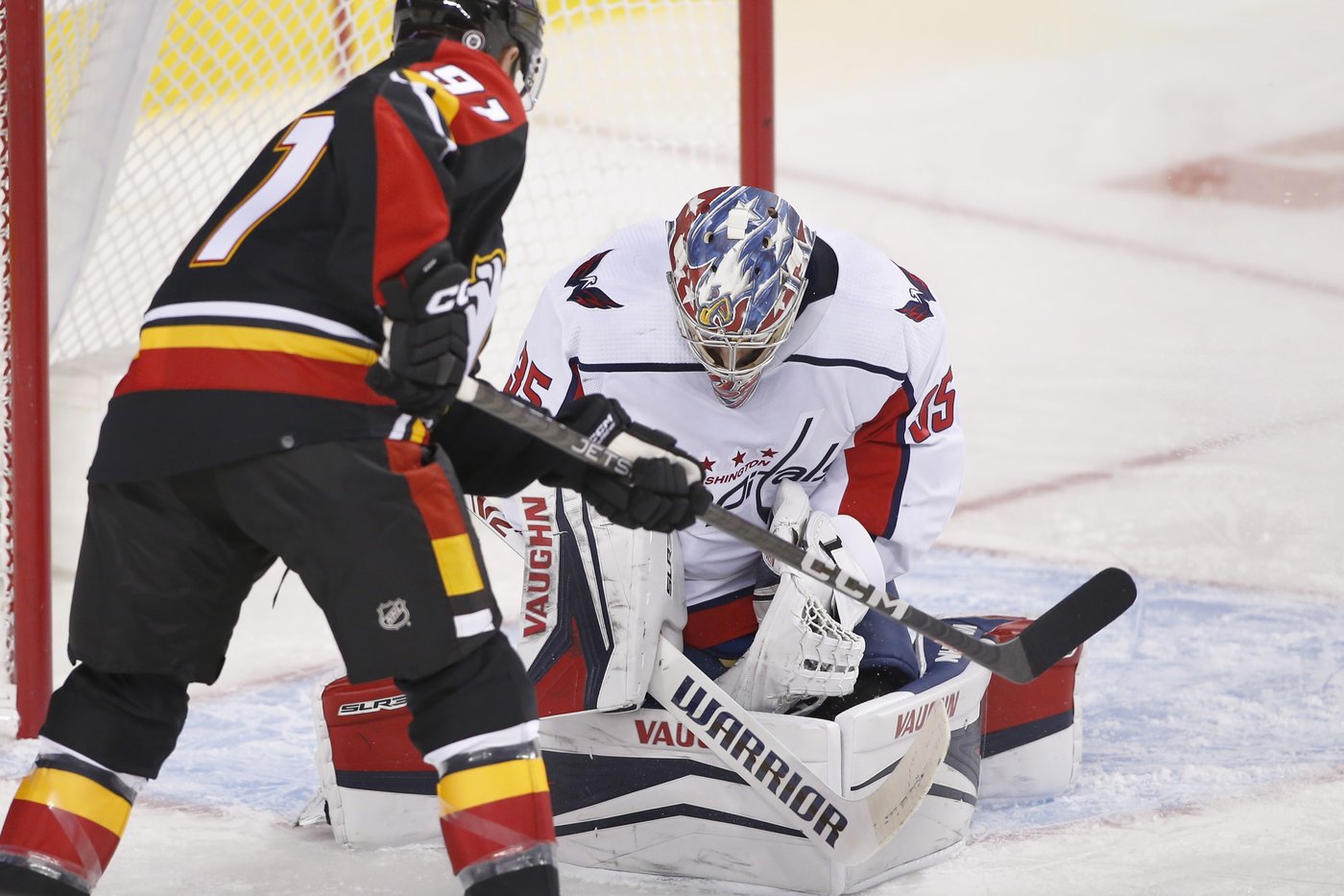Goaltending questions remain as Jim Hiller begins first full season as Los Angeles Kings coach | iNFOnews.ca Goaltending questions remain as Jim Hiller begins first full season as Los Angeles Kings coach | iNFOnews.ca