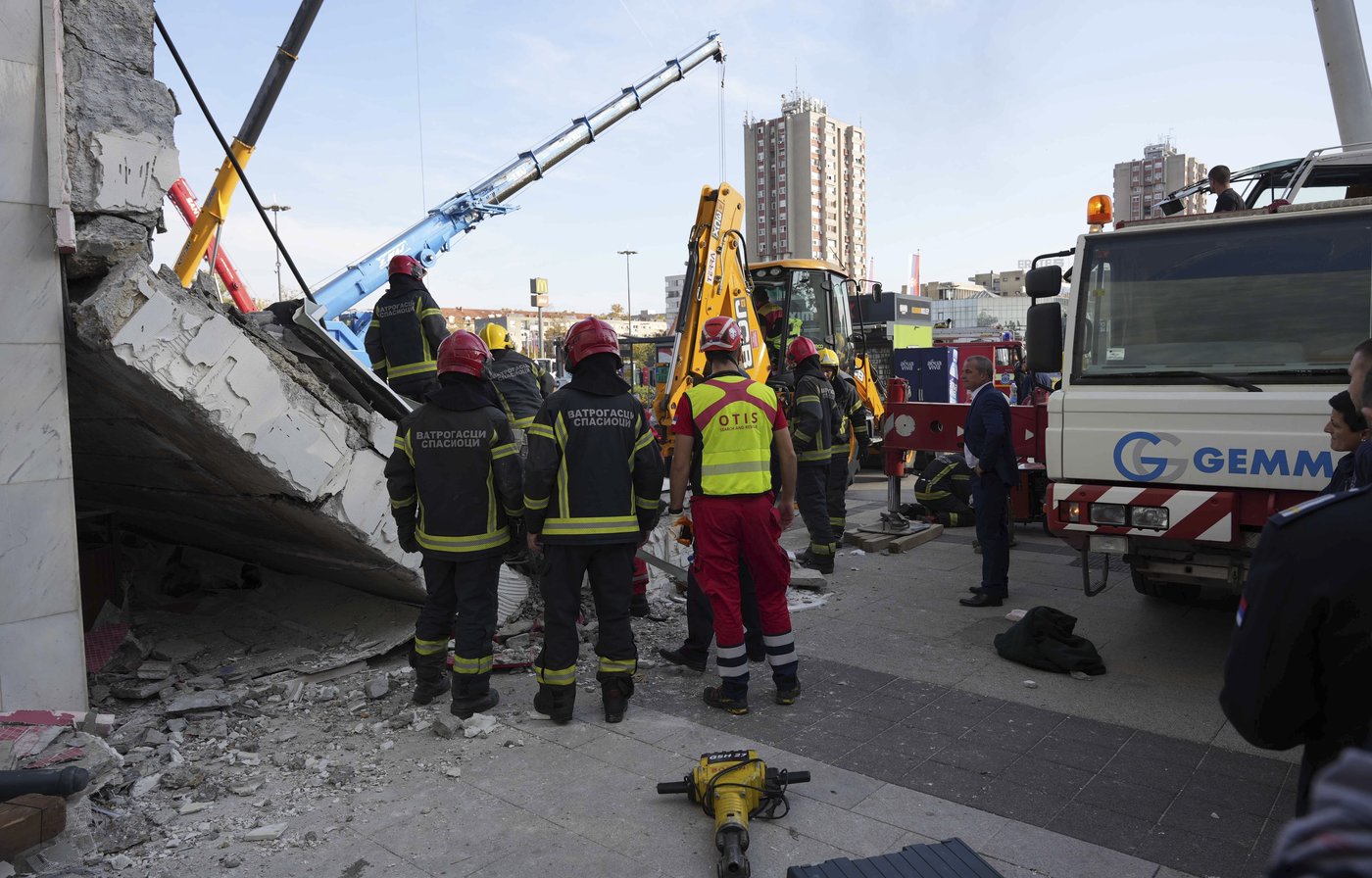 Roof collapse at Serbian railway station kills at least 14 | iNFOnews.ca Roof collapse at Serbian railway station kills at least 14 | iNFOnews.ca