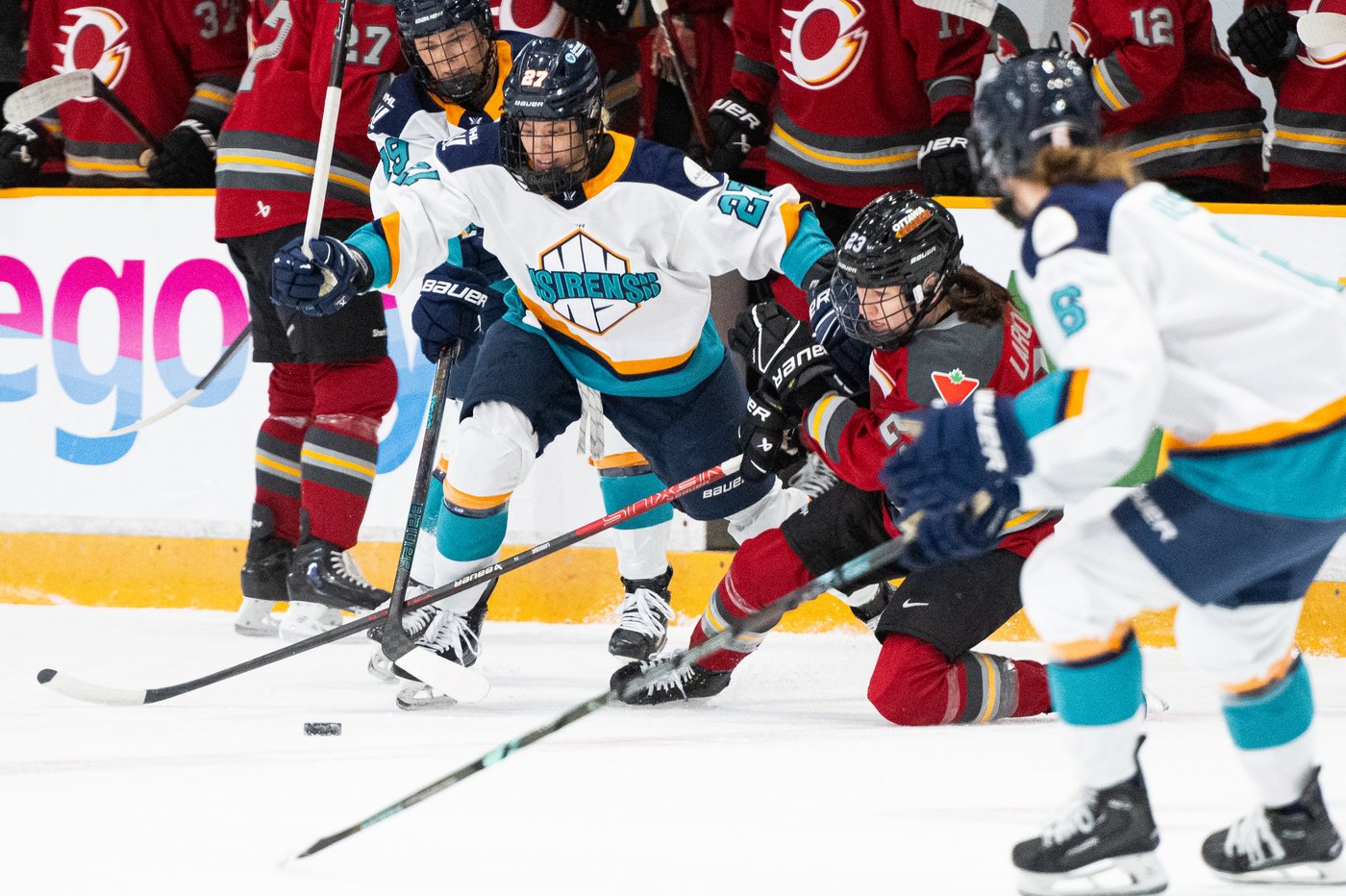 Osborne nets first shutout as Sirens blank the Charge 3-0 | iNFOnews.ca Osborne nets first shutout as Sirens blank the Charge 3-0 | iNFOnews.ca