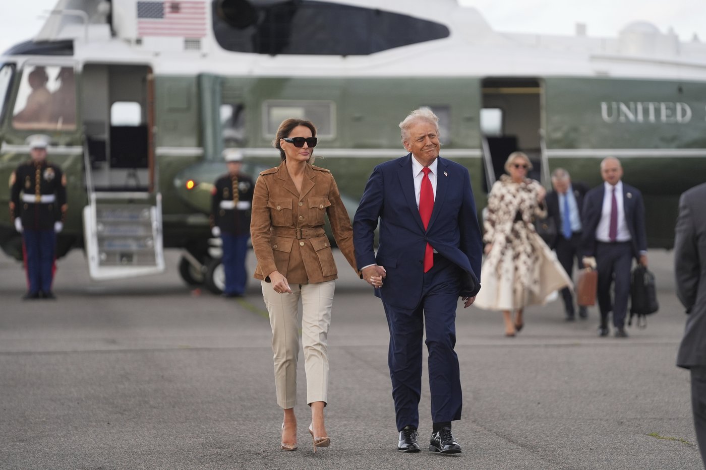 Man charged with shining laser pointer at Marine One with Trump aboard | iNFOnews.ca Man charged with shining laser pointer at Marine One with Trump aboard | iNFOnews.ca