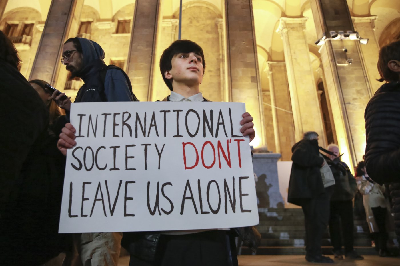 Tens of thousands rally in Georgia to denounce the parliamentary election they say was rigged | iNFOnews.ca