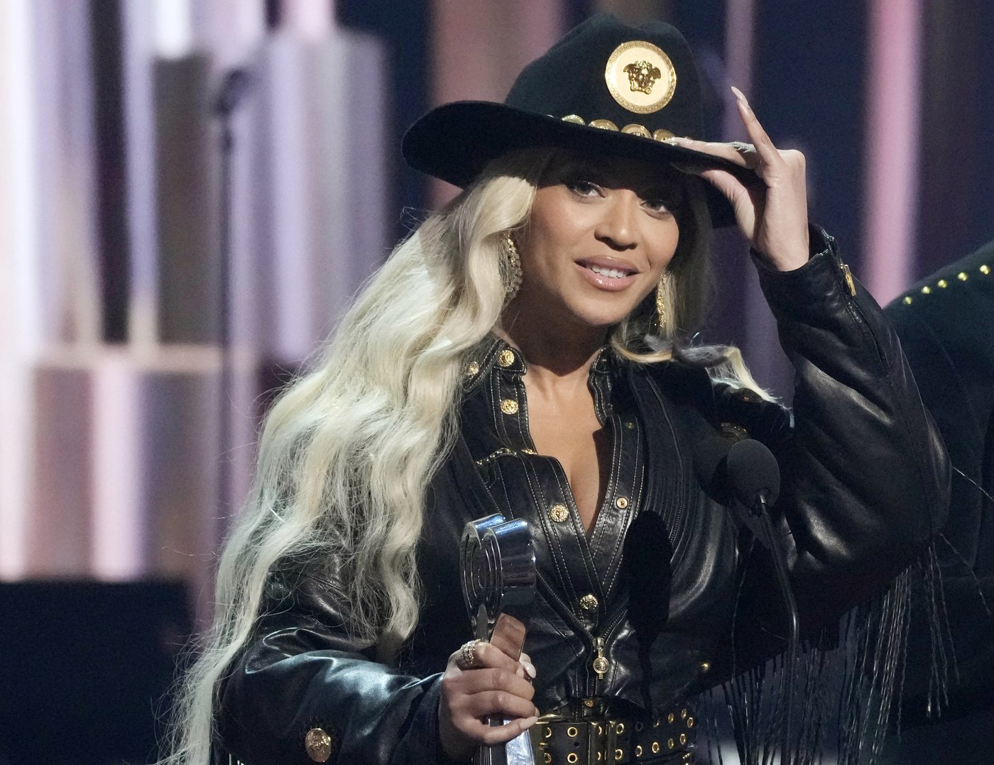Queen Bey and Yale: The Ivy League university is set to offer a course on Beyoncé and her legacy | iNFOnews.ca Queen Bey and Yale: The Ivy League university is set to offer a course on Beyoncé and her legacy | iNFOnews.ca
