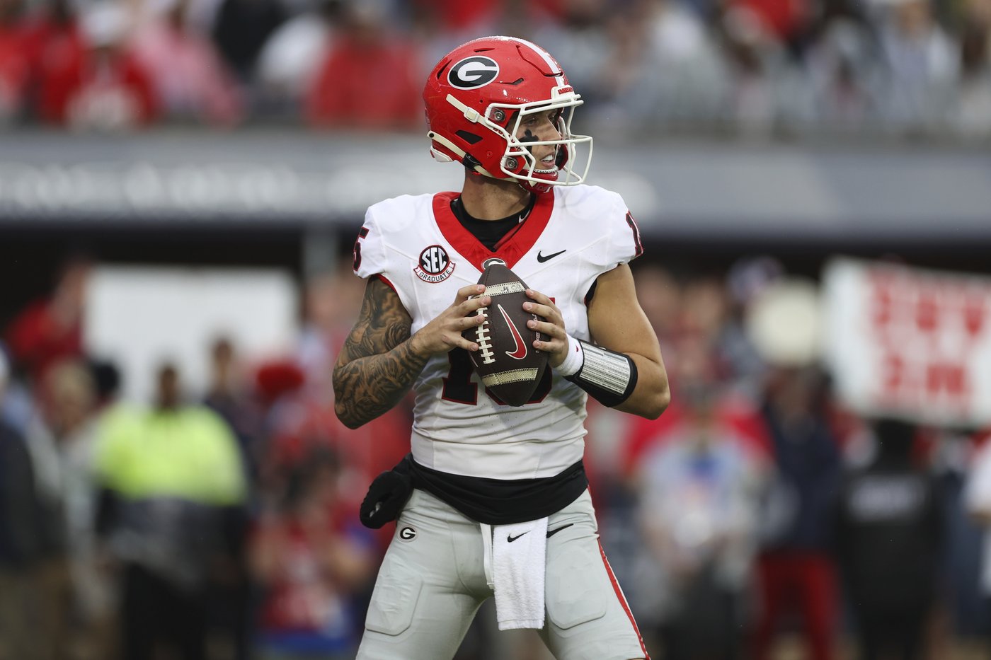 Dart and Davis help No. 16 Mississippi shut down No. 2 Georgia for 28-10 win | iNFOnews.ca Dart and Davis help No. 16 Mississippi shut down No. 2 Georgia for 28-10 win | iNFOnews.ca