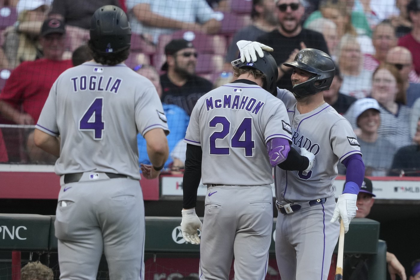 Rockies score winning run on wild pitch, snap a 3-game skid with a 3-2 victory over the Reds | iNFOnews.ca