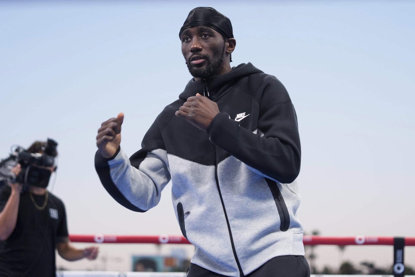 Boxing champ Terence Crawford tells Omaha graduates to work hard and keep fighting for success | iNFOnews.ca Boxing champ Terence Crawford tells Omaha graduates to work hard and keep fighting for success | iNFOnews.ca