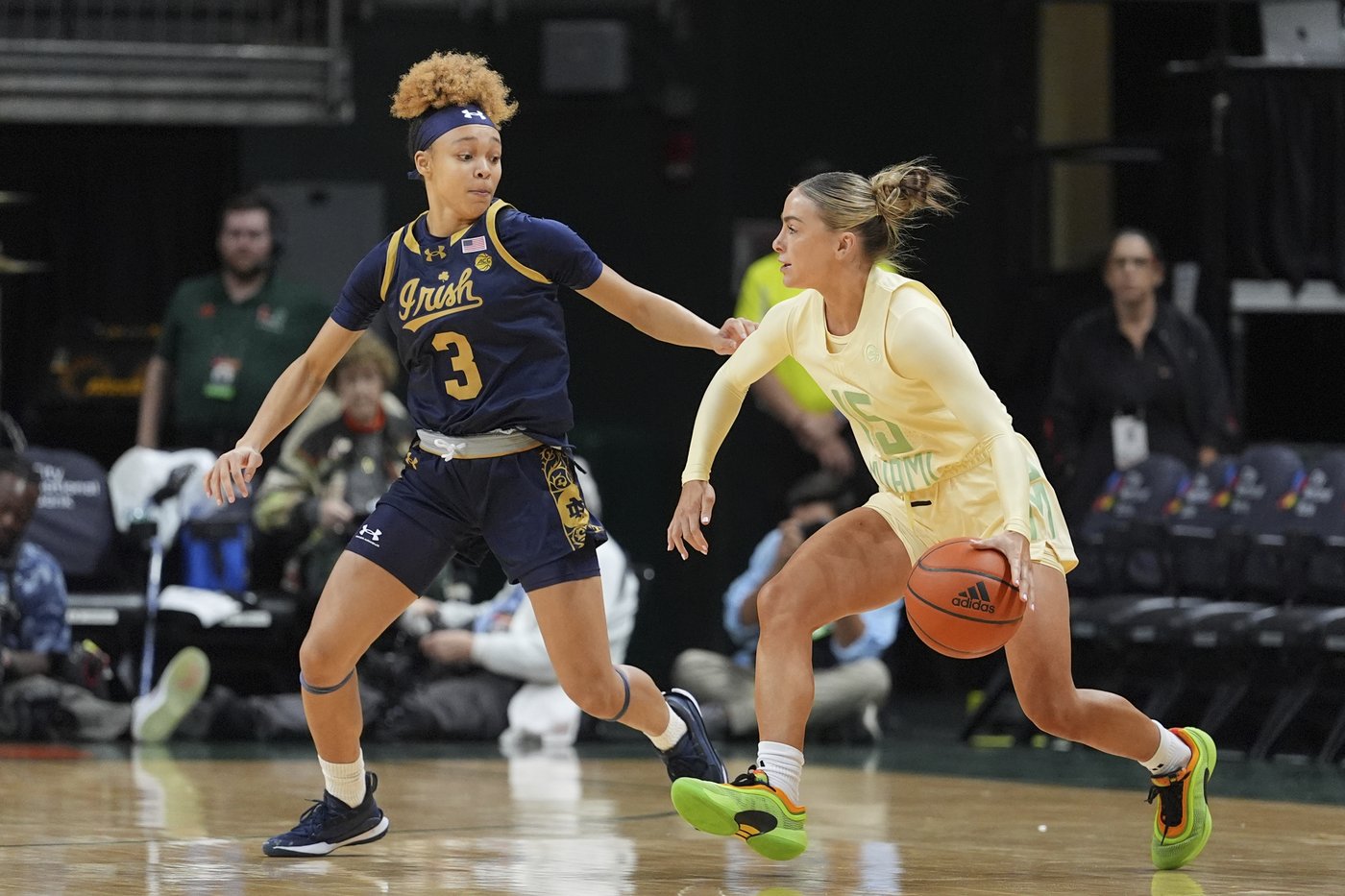 No. 1 Notre Dame clamps down on defense, a good sign as March is getting closer | iNFOnews.ca No. 1 Notre Dame clamps down on defense, a good sign as March is getting closer | iNFOnews.ca