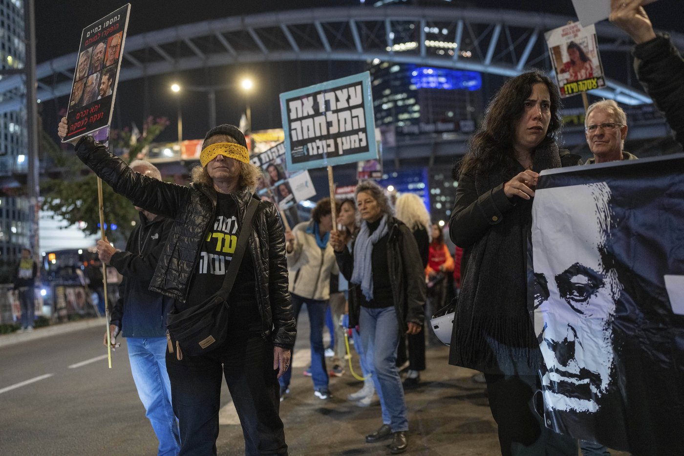 Gunmen targeting bus in the occupied West Bank kill 3 people | iNFOnews.ca