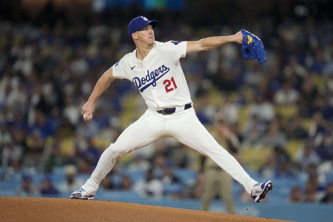 Dodgers rally with 5 runs in 7th and beat Padres 7-2 to clinch 11th NL West title in 12 years | iNFOnews.ca Dodgers rally with 5 runs in 7th and beat Padres 7-2 to clinch 11th NL West title in 12 years | iNFOnews.ca
