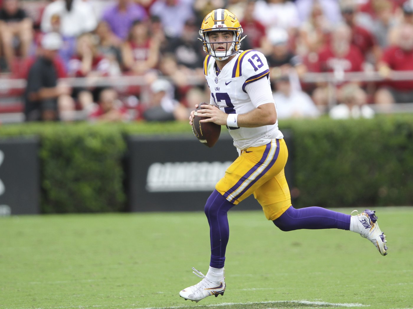 No. 16 LSU plays host to UCLA's first game in Louisiana | iNFOnews.ca No. 16 LSU plays host to UCLA's first game in Louisiana | iNFOnews.ca