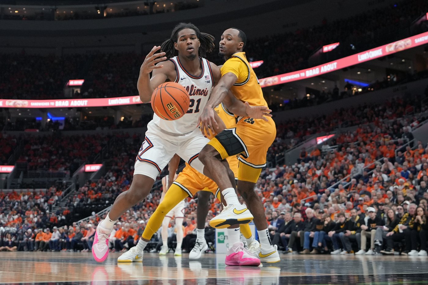 Kasparas Jakucionis scores 21, lifts Illinois over Missouri in 80-77 thriller | iNFOnews.ca