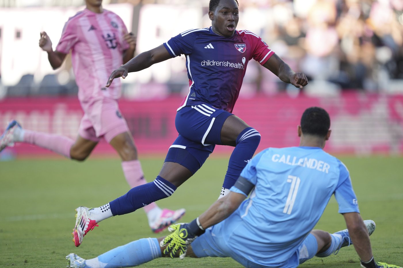 Inter Miami, without Messi, loses 1st MLS game of season as FC Dallas rallies for a 4-3 victory | iNFOnews.ca Inter Miami, without Messi, loses 1st MLS game of season as FC Dallas rallies for a 4-3 victory | iNFOnews.ca