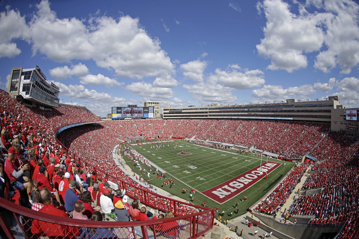 Wisconsin, NIL collective sue Miami, allege tampering and NIL inducements to land football player | iNFOnews.ca