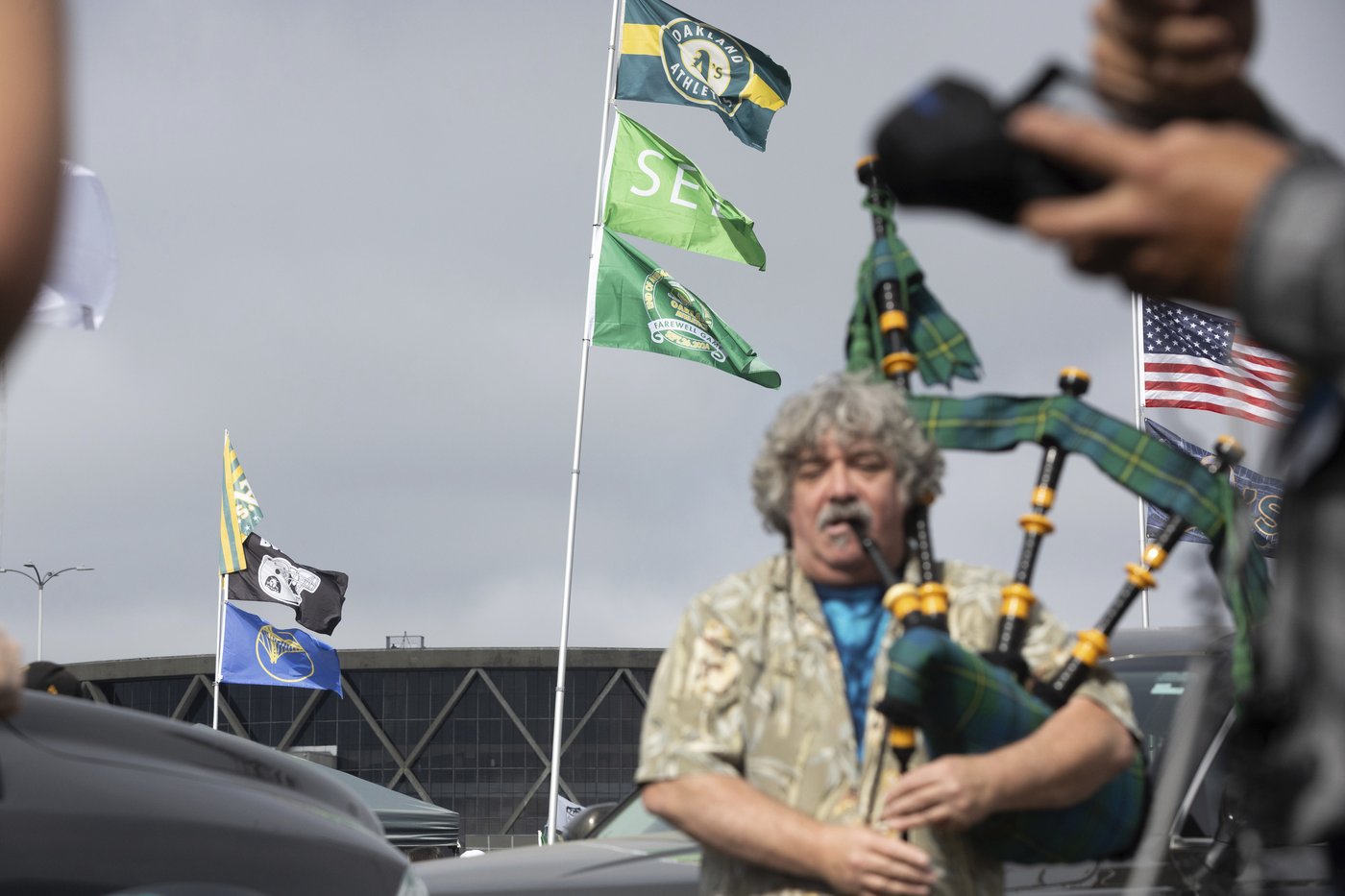 Athletics bid emotional farewell to Oakland Coliseum that they called home since 1968 | iNFOnews.ca