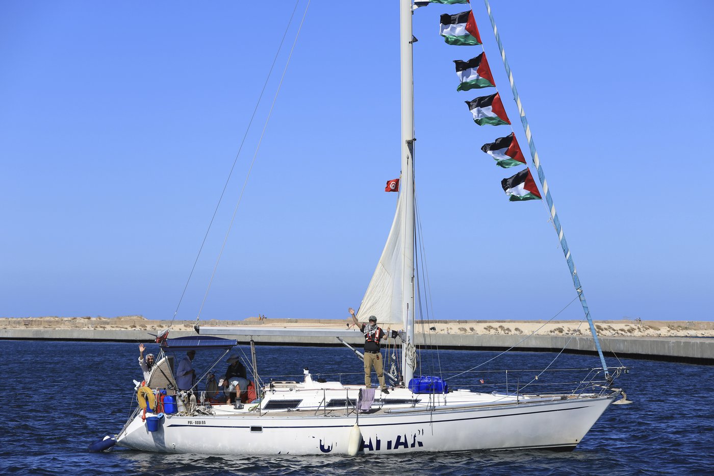 Gaza-bound flotilla says it was attacked by drones. Italy and Spain send help | iNFOnews.ca