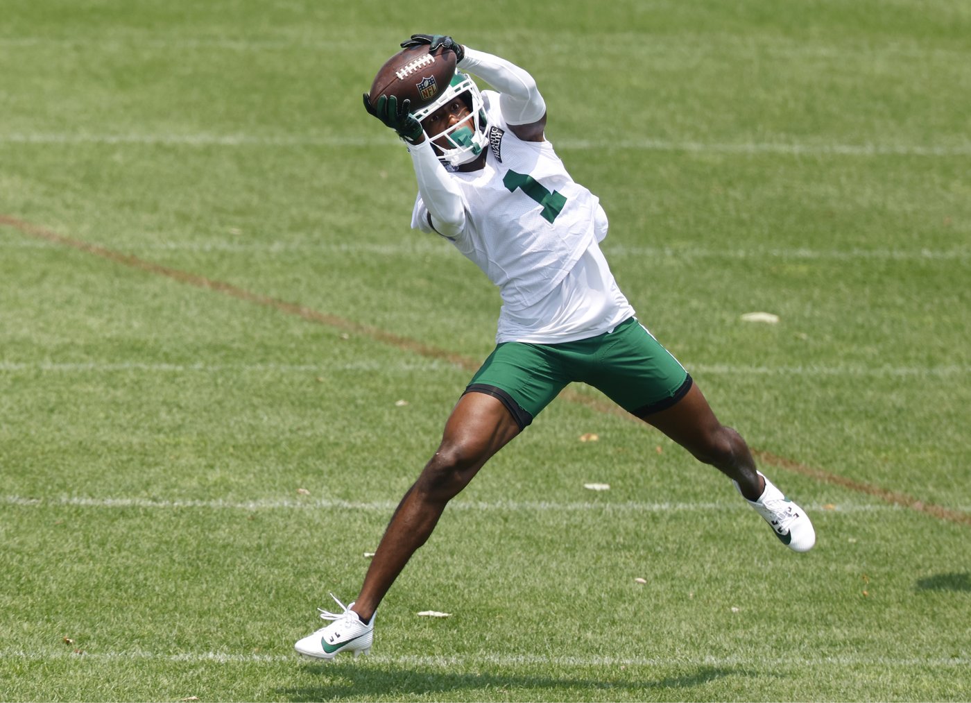 Sauce Gardner says new Jets coaches trying to get 'perfection' out of him is what he needs | iNFOnews.ca