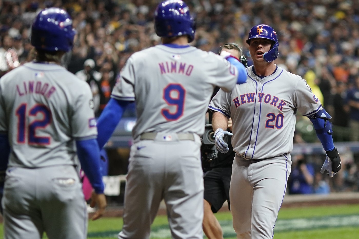Mets advance in playoffs with 4-2 win over Brewers as Alonso homers to spark 9th-inning rally | iNFOnews.ca Mets advance in playoffs with 4-2 win over Brewers as Alonso homers to spark 9th-inning rally | iNFOnews.ca