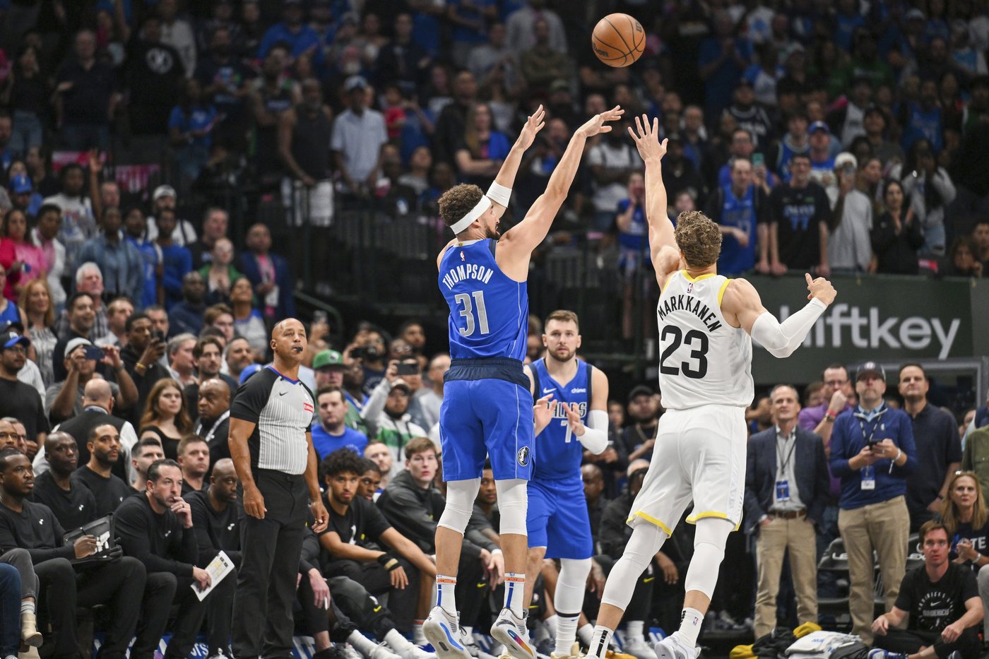 Kyrie Irving scores 23 points to lead Mavericks past Jazz 110-102 | iNFOnews.ca Kyrie Irving scores 23 points to lead Mavericks past Jazz 110-102 | iNFOnews.ca