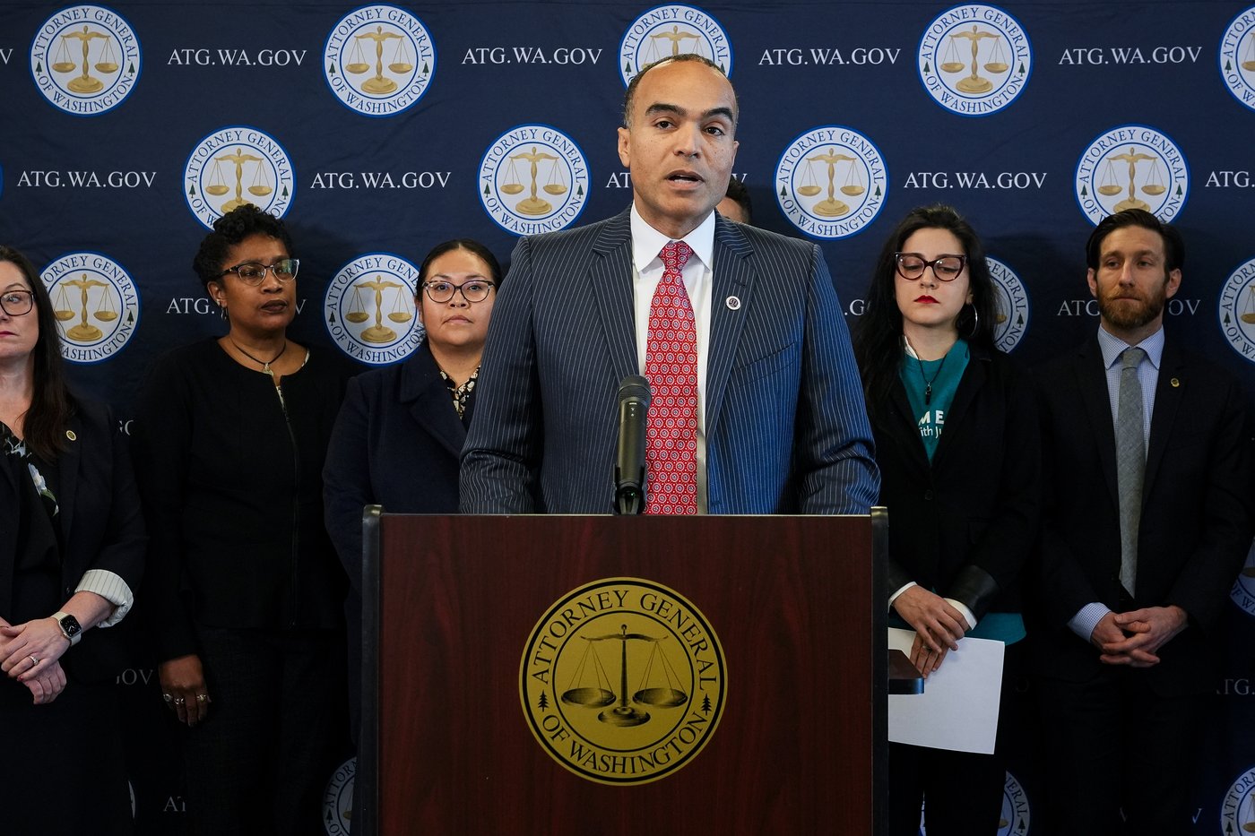A bid to block Trump's cancellation of birthright citizenship is in federal court | iNFOnews.ca
