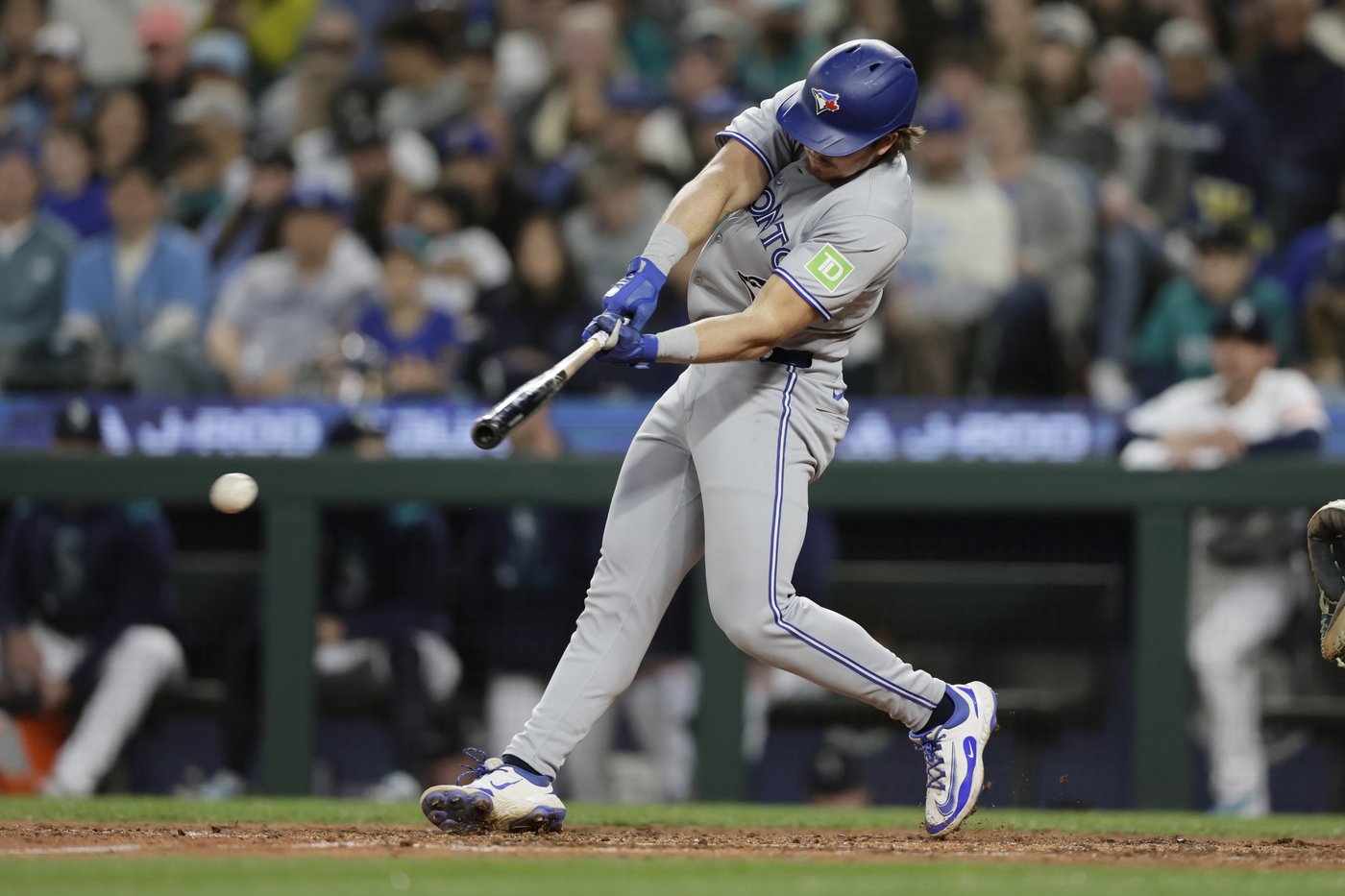 Bichette and Barger propel Blue Jays to 6-3 comeback win over Mariners | iNFOnews.ca