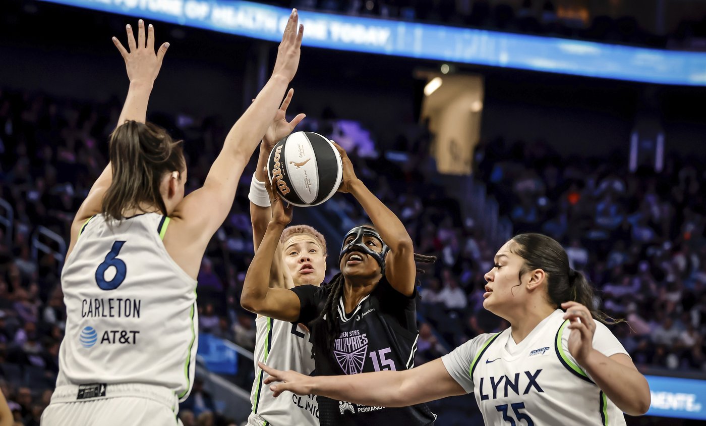 Collier scores 24 points, Lynx use big 2nd-half run to beat Valkyries 86-75 | iNFOnews.ca Collier scores 24 points, Lynx use big 2nd-half run to beat Valkyries 86-75 | iNFOnews.ca