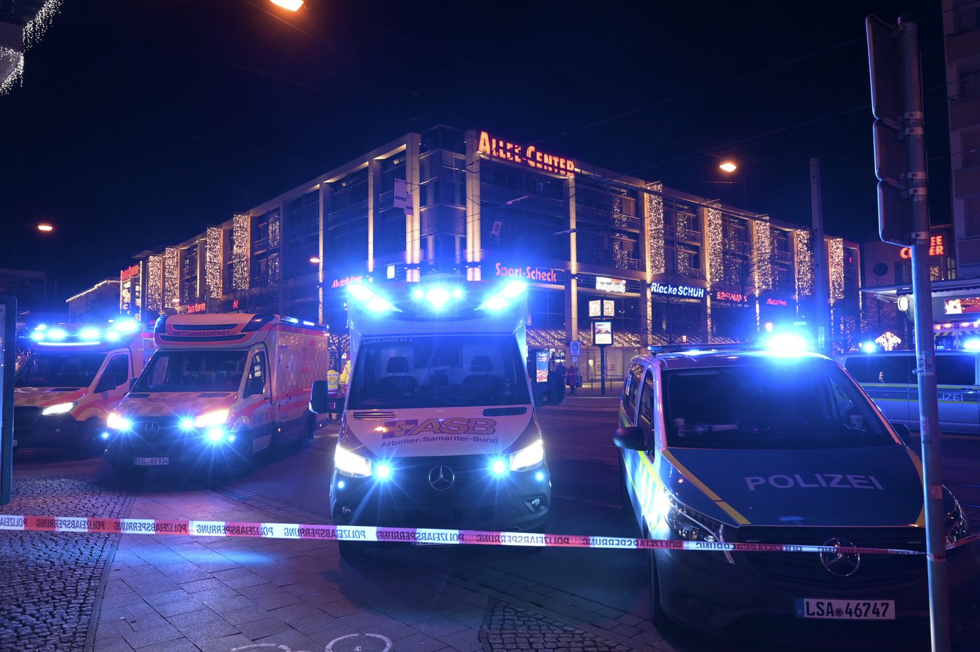 Germans mourn attack on Christmas market with no answers about why | iNFOnews.ca