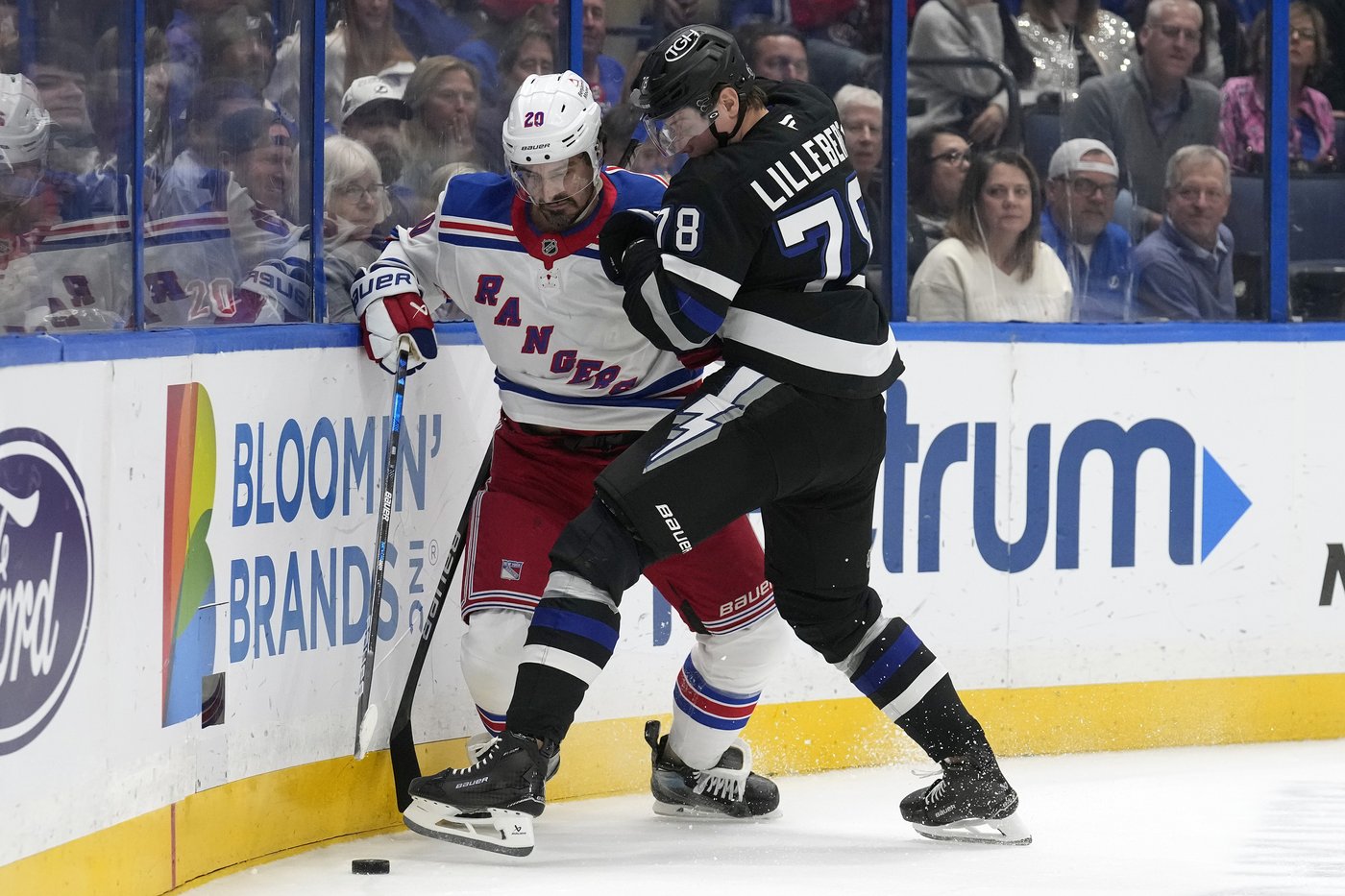 Point and Kucherov lead surging Lightning to 6-2 win over reeling Rangers | iNFOnews.ca Point and Kucherov lead surging Lightning to 6-2 win over reeling Rangers | iNFOnews.ca