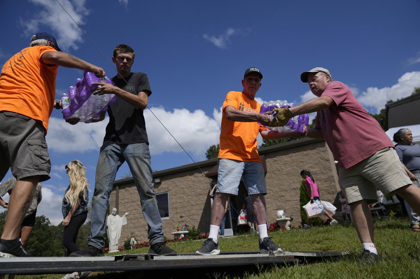 Mexican immigrant families plagued by grief, questions after plant workers swept away by Helene | iNFOnews.ca Mexican immigrant families plagued by grief, questions after plant workers swept away by Helene | iNFOnews.ca